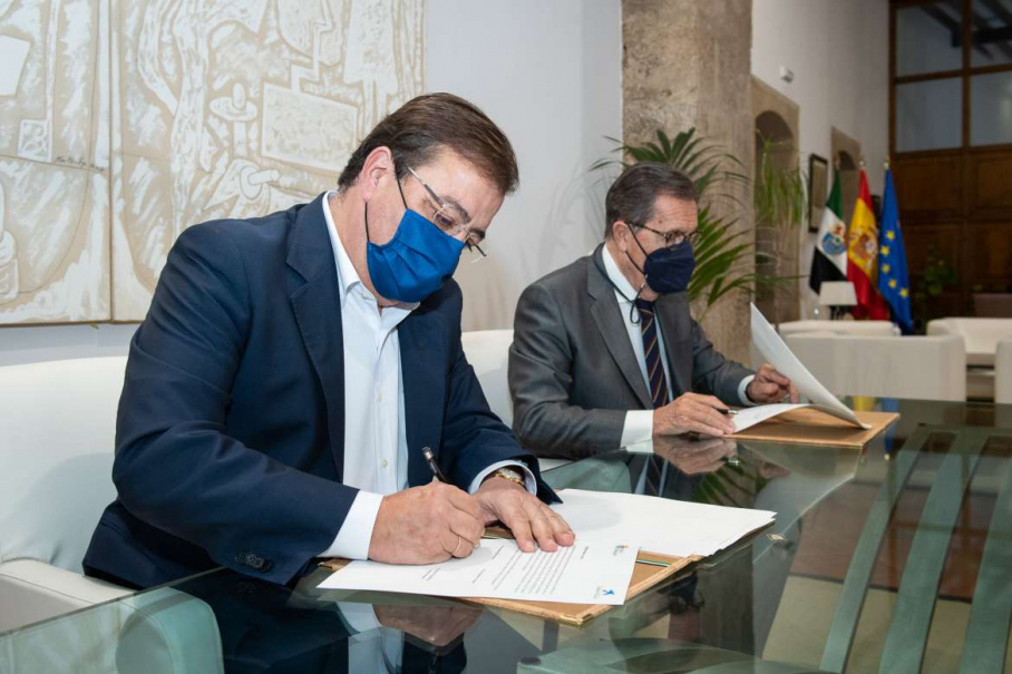 Convenio Junta- La Caixa