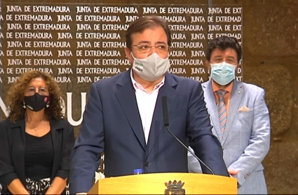 Guillermo Fernández Vara, en comparecencia de prensa