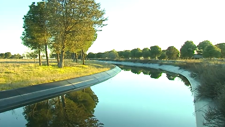 Aparece un hombre ahogado en el canal de Orellana