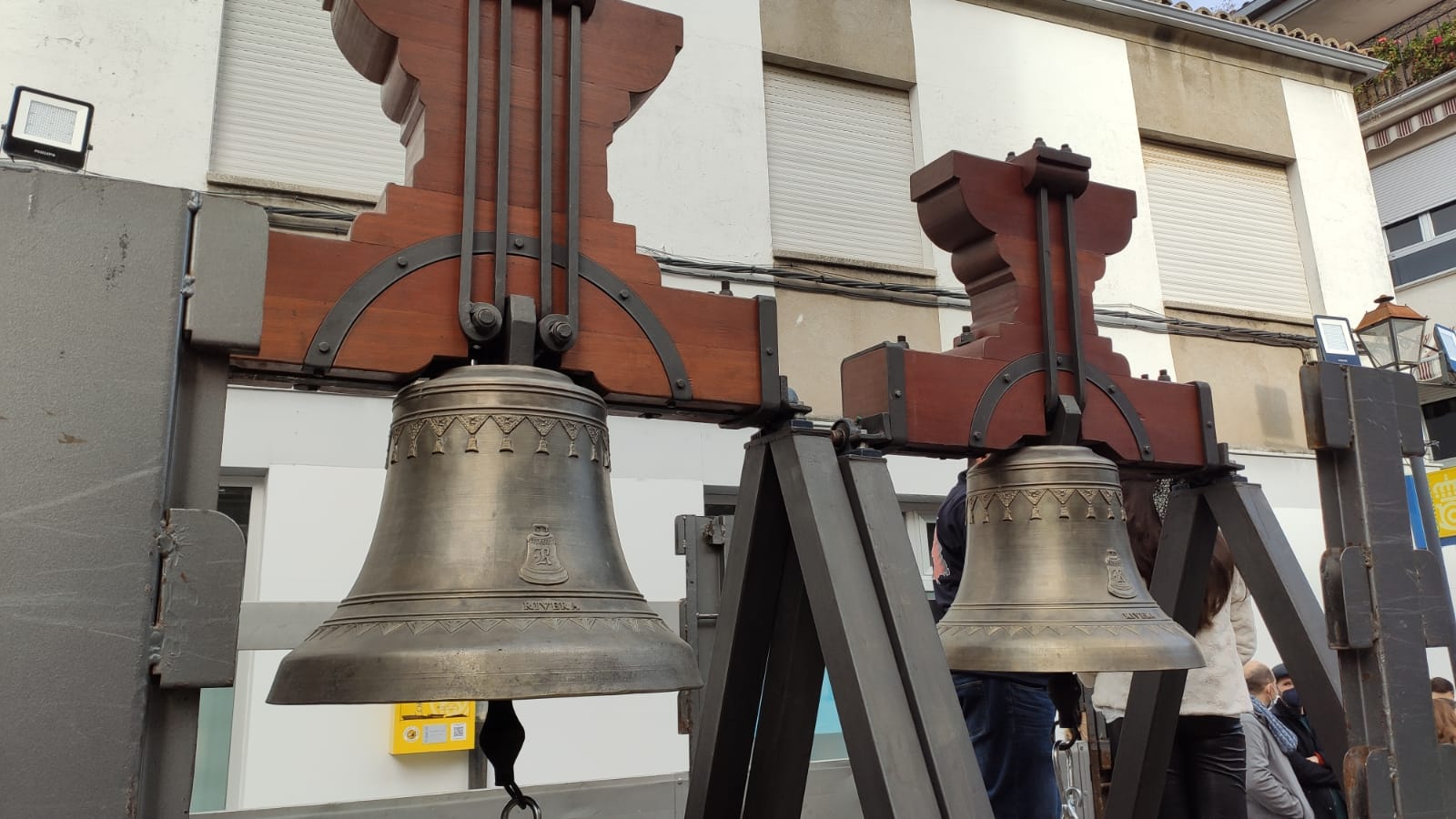 Campanas de muestra en la escuela de campaneros