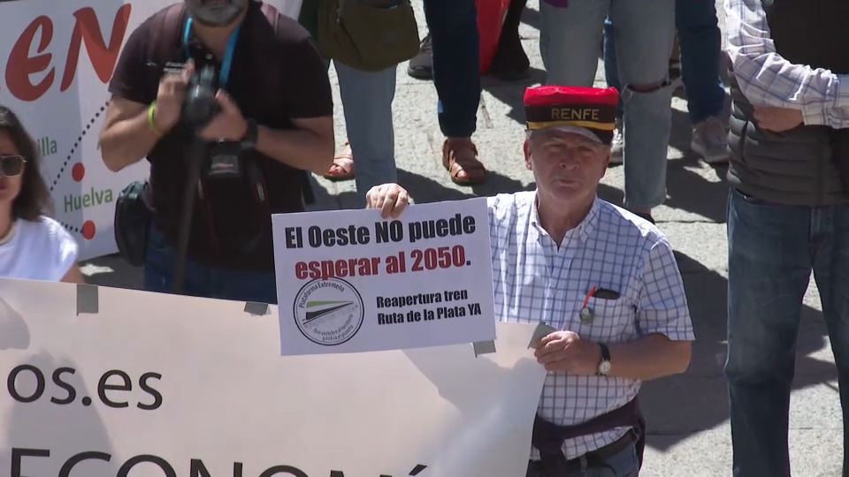 Reclaman la recuperación del tren Ruta de la Plata