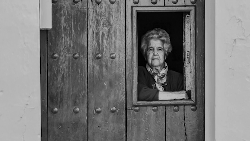 Imagen de la señora Víctoria, de Herreruela (by José Gómez)