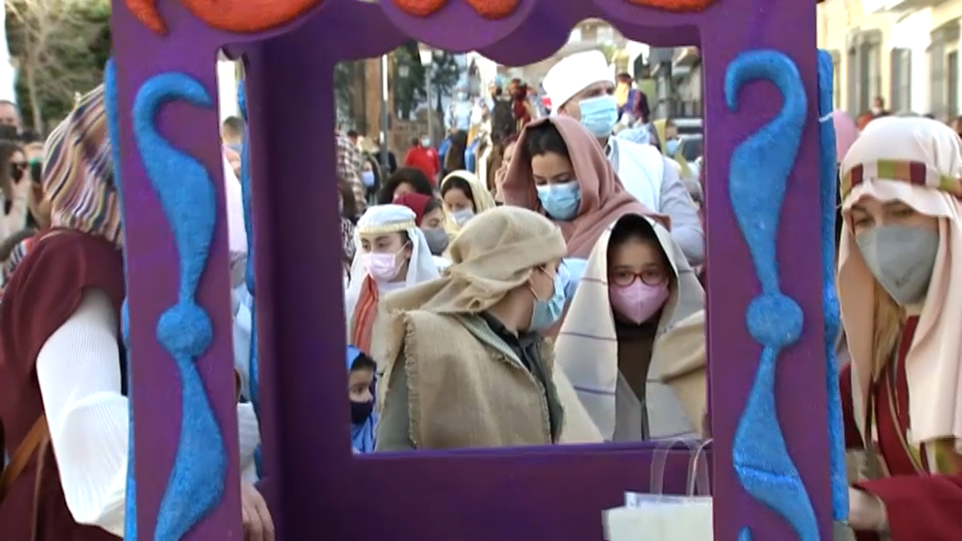 El heraldo de sus majestades de Oriente recorre Almendralejo