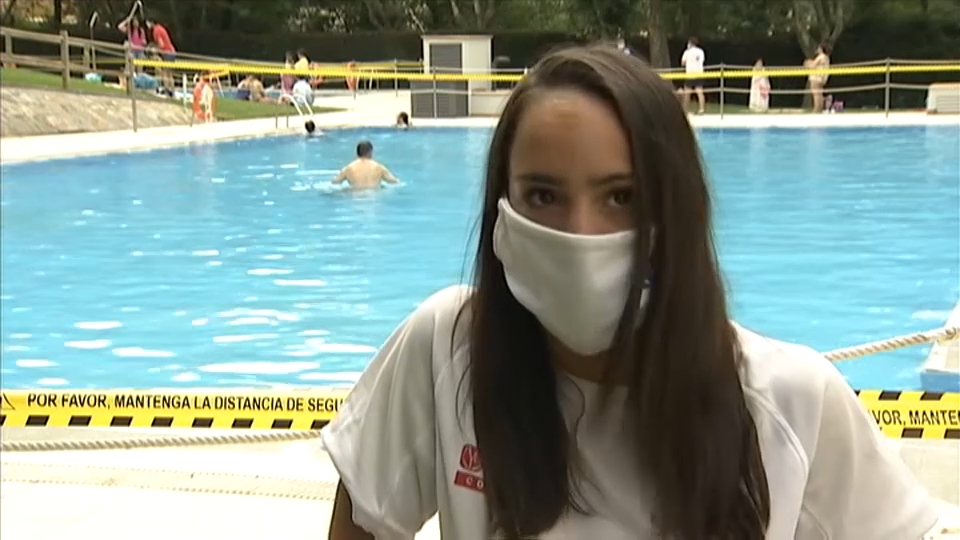 Laura Benavides trabaja como socorrista