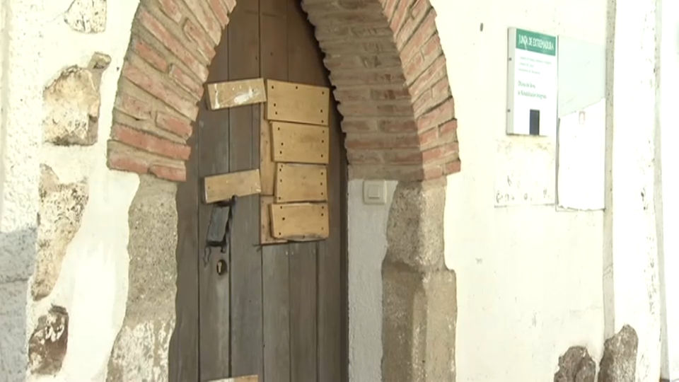 En este local abandonado apareció la talla 