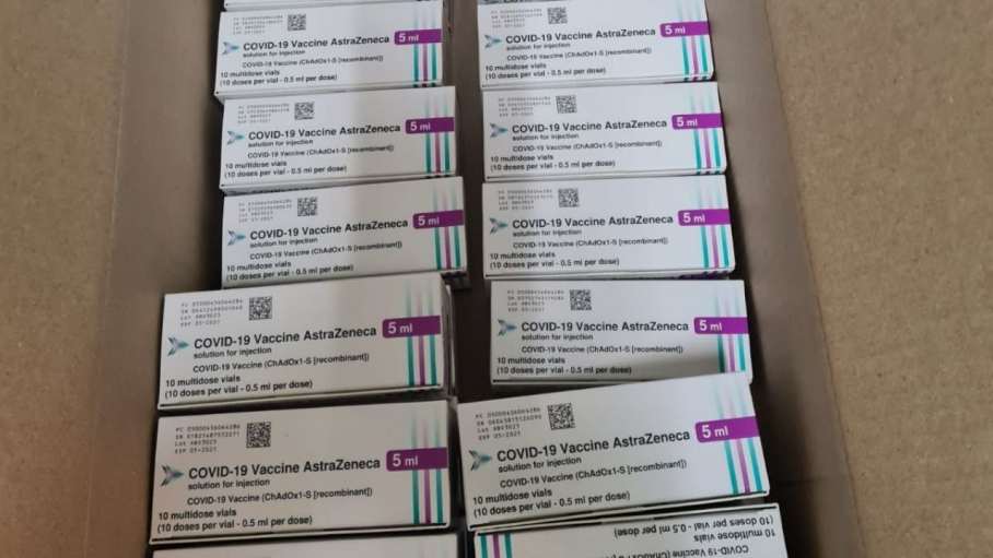 Recepción de vacunas de Astrazeneca en Extremadura