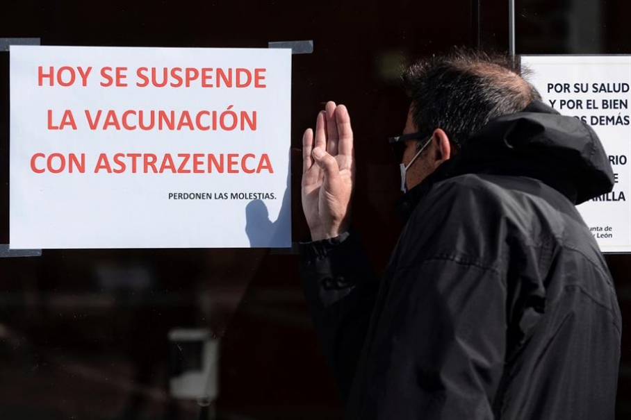 La vacuna de Astrazeneca deja de administrarse desde hoy a menores de 60 años.