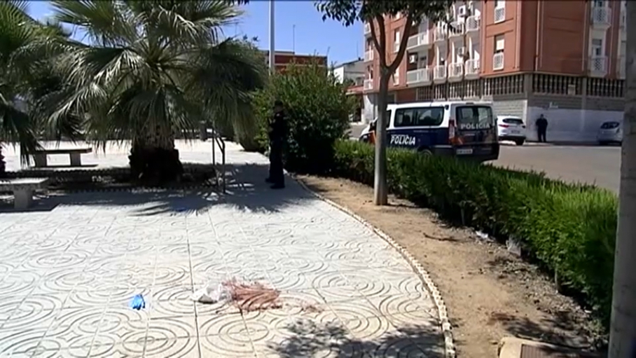 Plaza de Cíjara en Don Benito, lugar donde falleció el hombre, al que dispararon por la espalda.