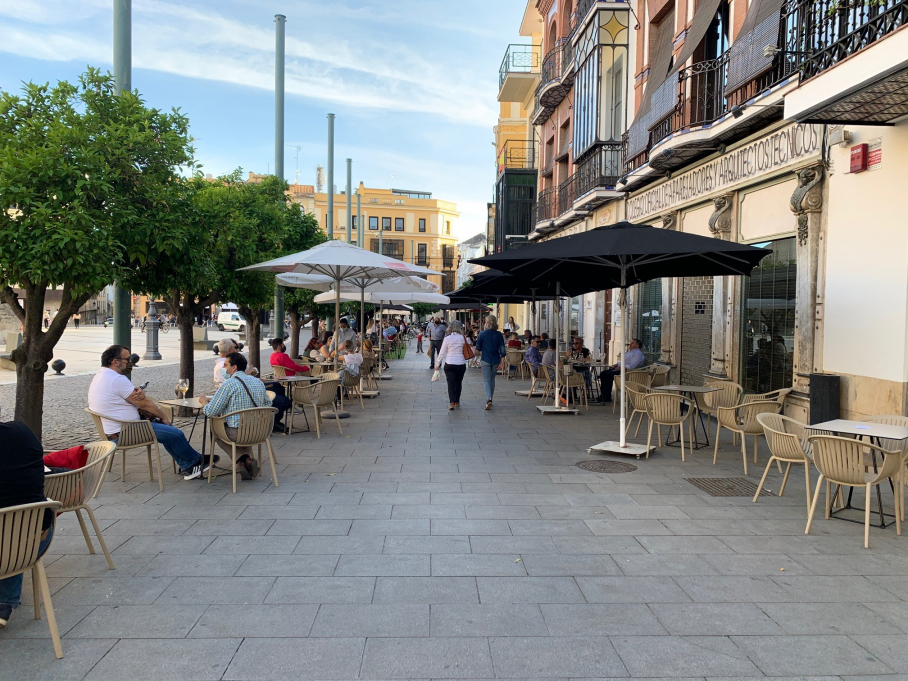 Veladores en el centro de Badajoz