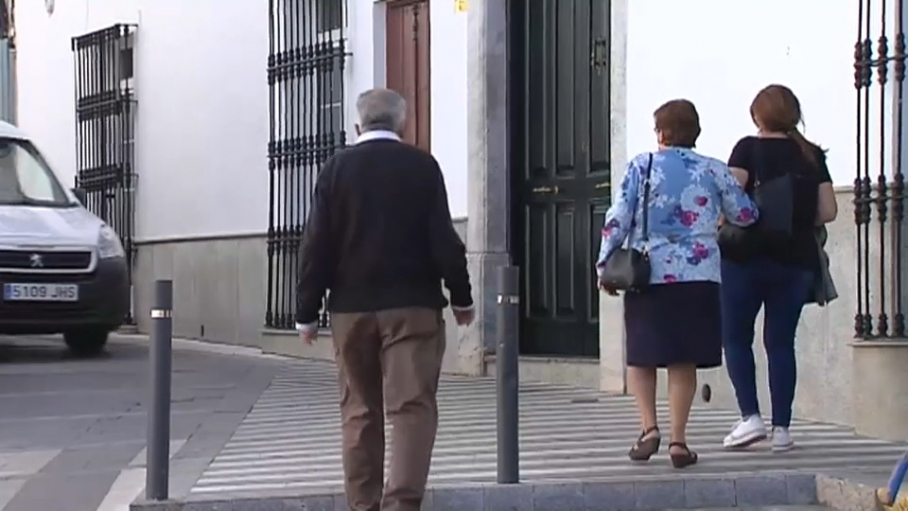 Vecinos de Los Santos de Maimona