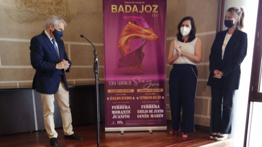 Presentación del cartel taurino de la feria de Badajoz 2021 esta mañana en las Casas Consistoriales