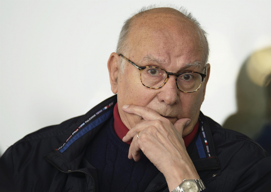 Mario Camus