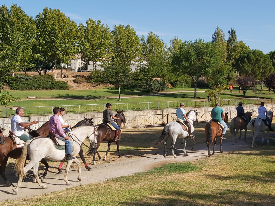 Ruta a caballo en recuerdo de las víctimas de la riada de Badajoz