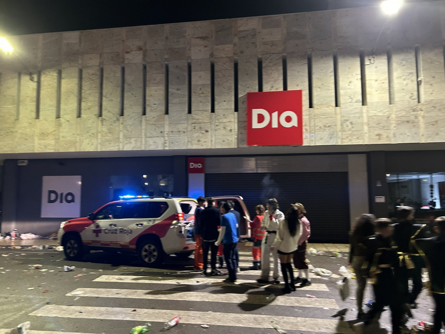 Asistencia a una persona herida en el Carnaval de Badajoz