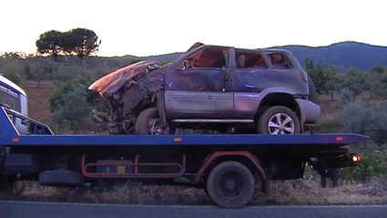 Coche siniestrado en el accidente entre Mohedas de Granadilla y La Pesga