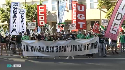 Protesta de los sindicatos educativos en Cáceres.