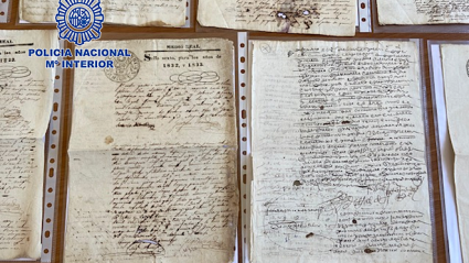 Imágenes de los manuscritos intervenidos por la Policía