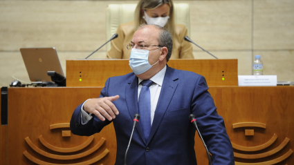 José Antonio Monago, durante su intervención en la Asamblea