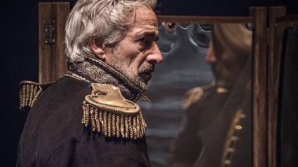 Imanol Arias en El coronel no tiene quien le escriba