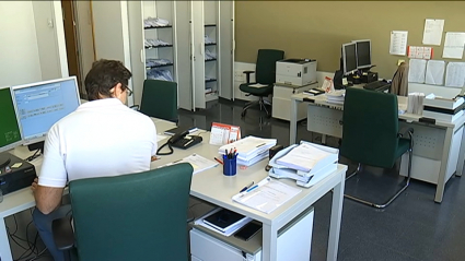 Gestoría trabajando | ARCHIVO