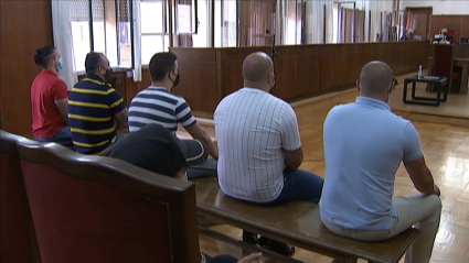 Imagen de los cinco acusados durante el juicio en la Audiencia Provincial de Badajoz