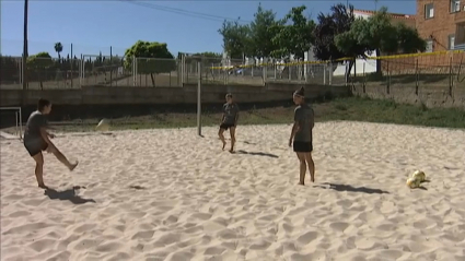 Delia, María Herrero y María Barquero, convocadas con la Selección Española de fútbol playa