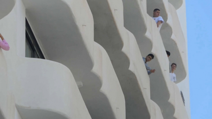 Jóvenes aislados en el hotel de Mallorca.