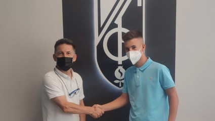 El pacense Paco González jugará en la cantera del Granada CF