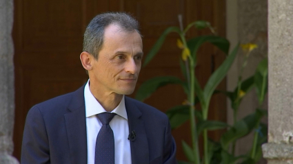 El ministro Pedro Duque durante la entrevista con Extremadura Noticias.