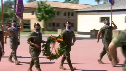 Militares desfilando en Bótoa