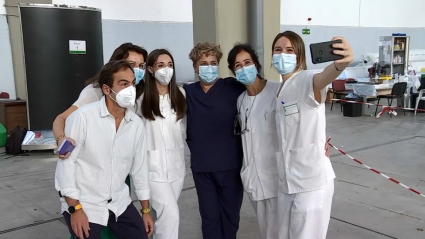 Sanitarios del vacunódromo de Ifeme