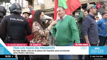 La Plaza de España de Don Benito, abarrotada