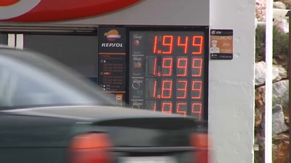 Llenar el depósito cuesta 33 euros más que hace un año
