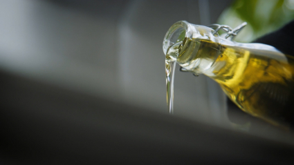 Botella de aceite de oliva