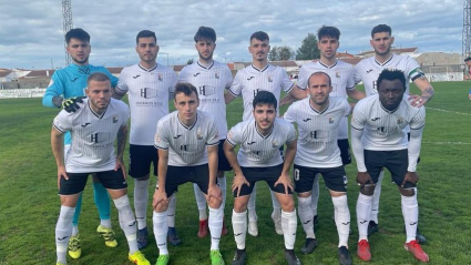 Once de la UP Plasencia el pasado sábado en Pueblonuevo.