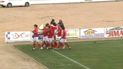 Los jugadores del Miajadas celebran un gol