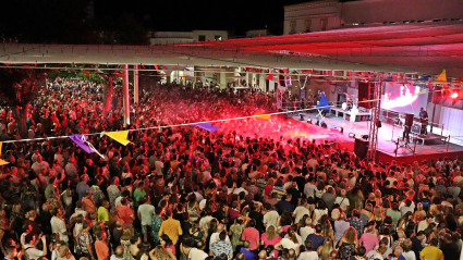 Noche hawaiana en Arroyo de la Luz