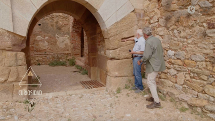 alcazaba_reina-que-historia-tan-curiosa