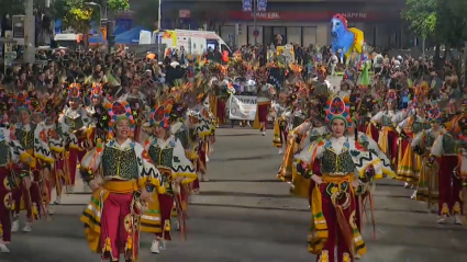 los bichejos de valdelacalzada,desfile de comparsas de Badajoz 2024
