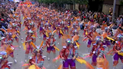 los pirulfos, desfile de comparsas de badajoz 2024