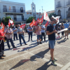 Trabajadores en la protesta frente al ayuntamiento de Alburquerque