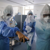 Personal sanitario en el hospital de Santa Maria, en Lisboa