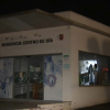 Fachada del centro afectado por el brote de coronavirus.