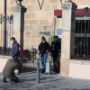 Turistas saliendo de un hotel en Mérida