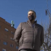 Epidemiólogo extremeño frente al Hospital Perpetuo Socorro