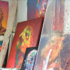Cuadros abstractos en una sala de la galería de la placentina Teresa Arroyo