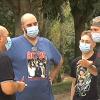 Julio y Cristófer, a la derecha de la imagen, los dos jóvenes que han recibido amenazas de muerte 