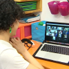 Profesoras de inglés dan clases a niños ucranianos