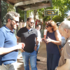 El alcalde de Cáceres, Luis Salaya, y el concejal de Servicios Públicos, Andrés Licerán, junto a los concejales de UP, Consuelo López e Ildefonso Calvo.