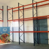 Estanterías vacías en el Banco de Alimentos de Badajoz